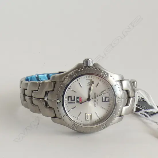 TAG HEUER GENTS DIVER'S WATCH 'PROFFESSIONAL 200M' BOXED APPARENTLY WORKING