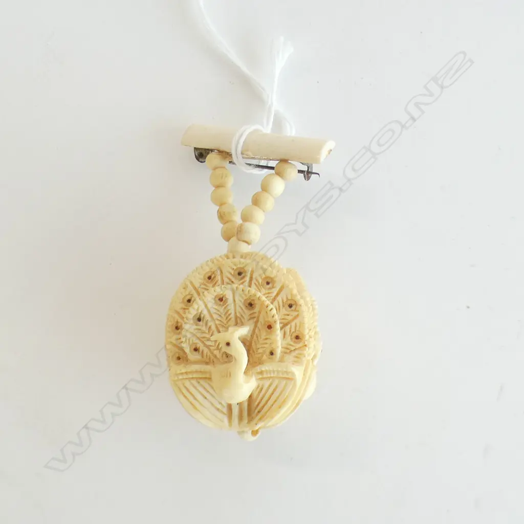 VINTAGE CARVED IVORY PEACOCK PENDANT/BROOCH 3 SIDED... Image 1++