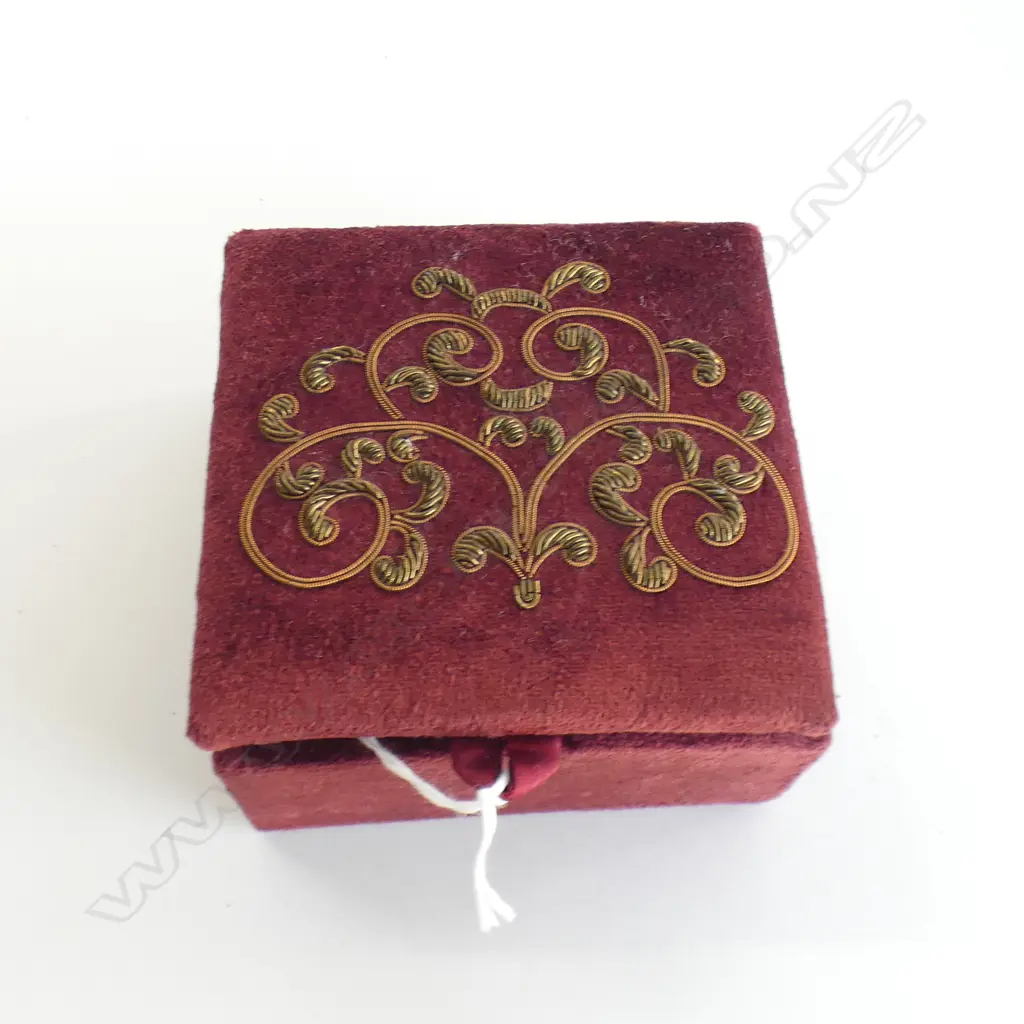 RED VELVET BOX OF ASST. JEWELLERY; 800 SILVER CHARM BRACELET, STG BROOCHES ETC Image 1++