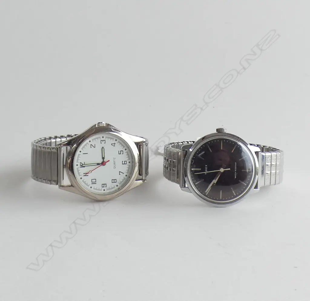 TWO GENT'S WRIST WATCHES Image 1++