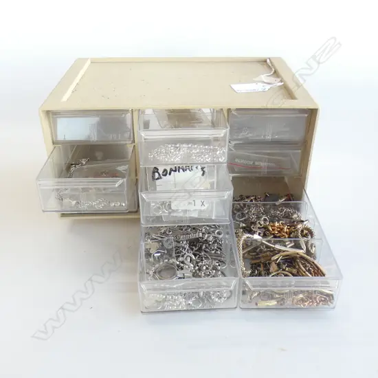 JEWELLERS BOX ROLLED GOLD FINDINGS JUMP RINGS SILVER FINDINGS ETC