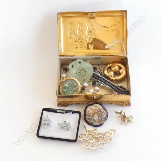 JEWELLERY BOX WITH CONTENTS
