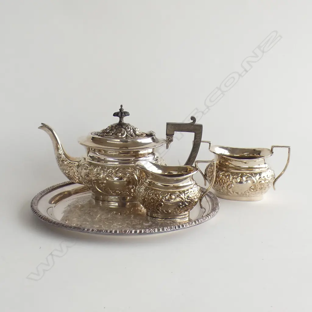 ORNATE 3 PC SILVER PLATE SET;  2 CUP TEAPOT/ JUG & SUGAR BOWL + SM TRAY (NOT MATCHING SET) (DIA  255MM) Image 1++
