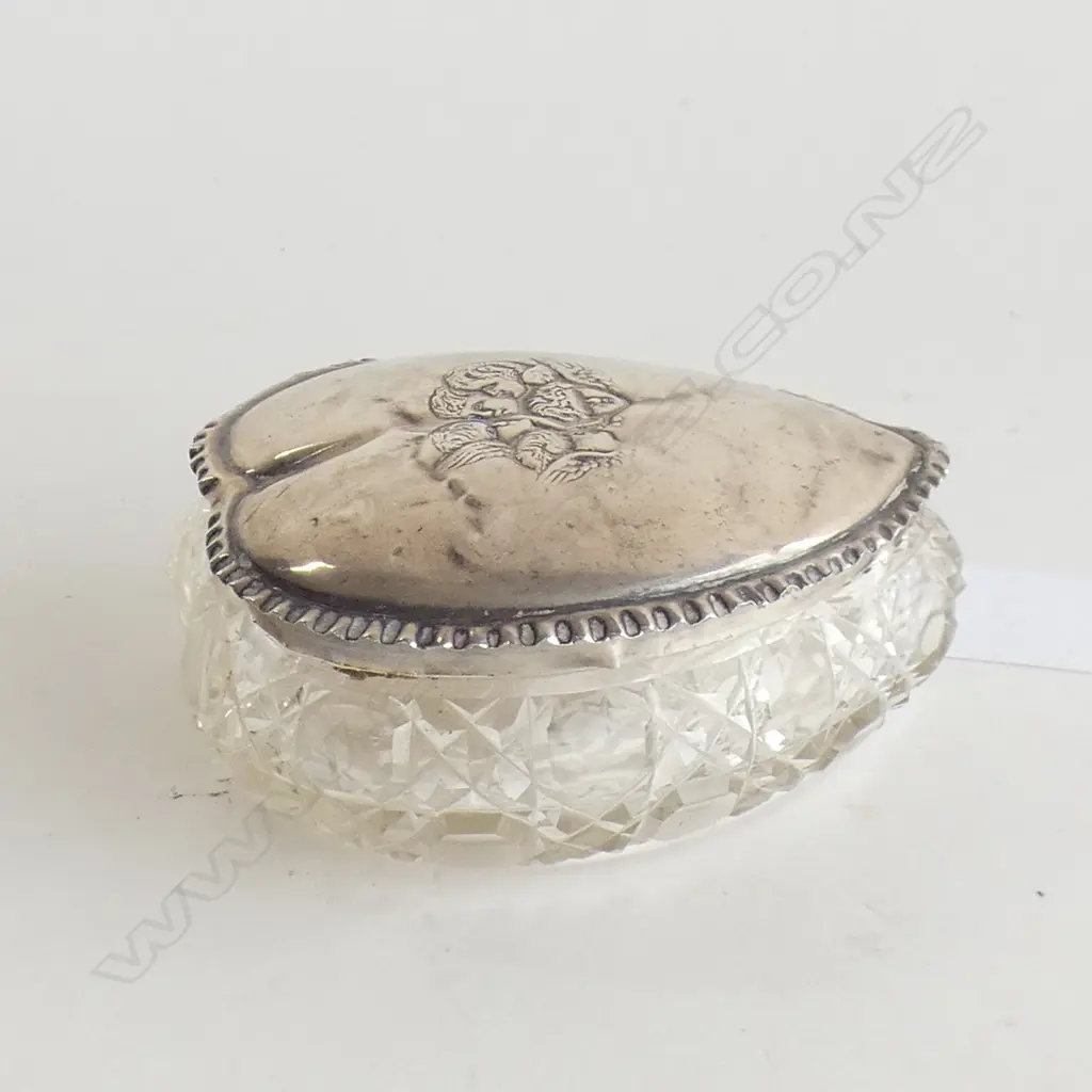 BIRMINGHAM 1910 SILVER ANGELS TOP HEART VANITY BOX CRYSTAL BODY Image 1++