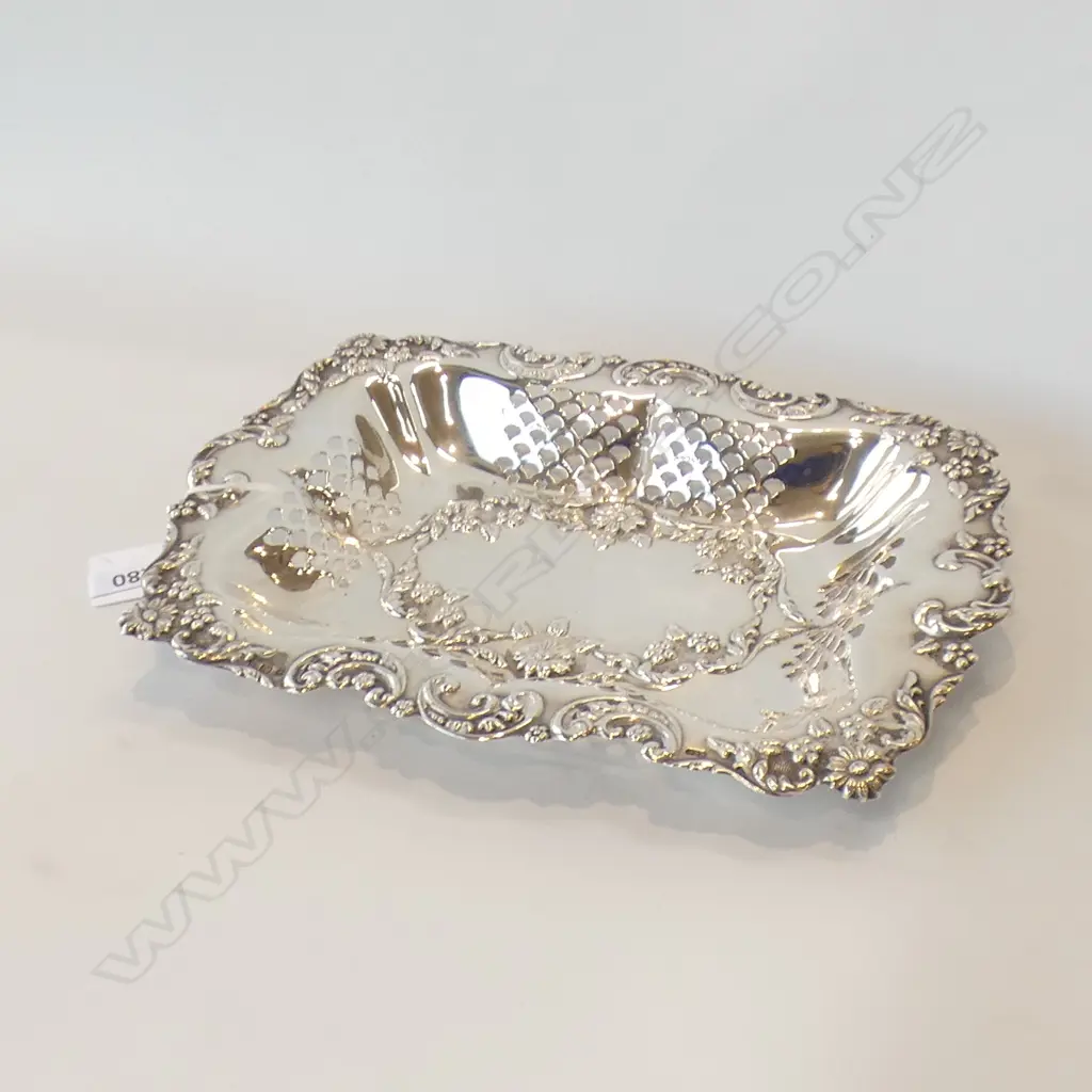 SMALL SILVER DISH BIRMINGHAM 1900 221gm Image 1++