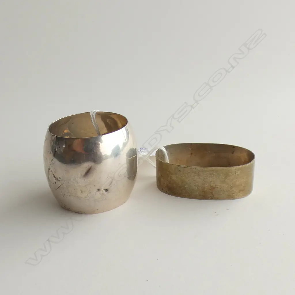 2 SILVER NAPKIN RINGS BIRM 1914 15.5gm &  17.6g< Image 1++