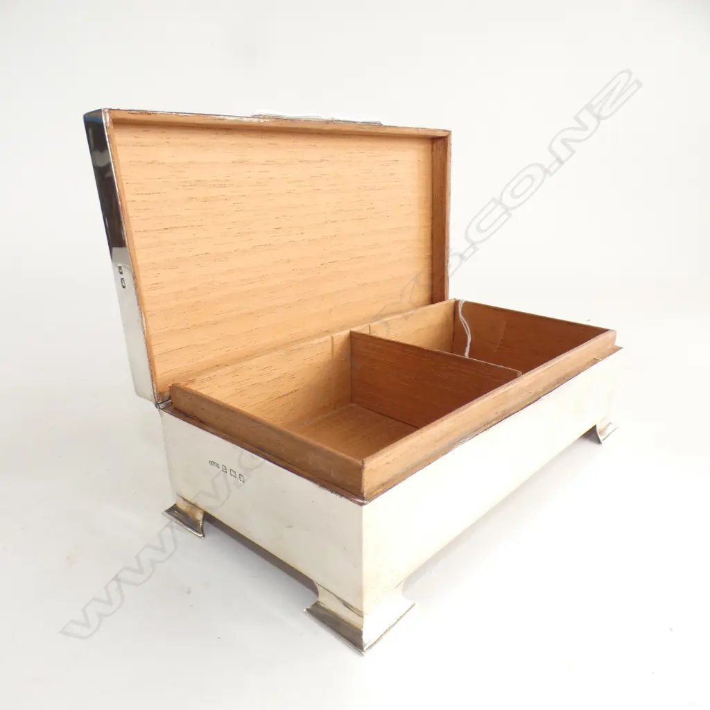 STG SILVER CIGARETTE BOX - TORTOISE SHELL BOTTOM Image 1++