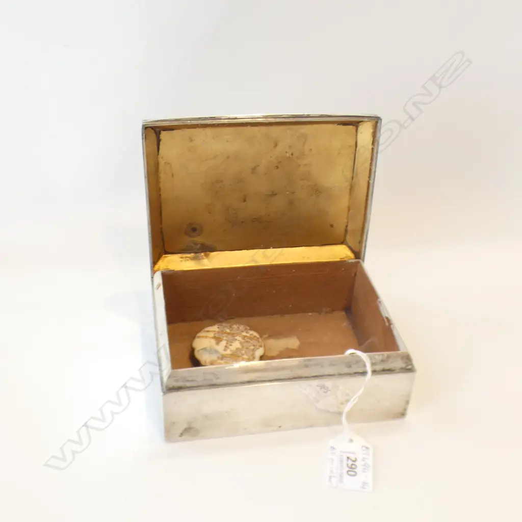 STG SILVER LIDDED BOX - WOODEN LINED - BIRMINGHAM 1912  610GMS INCL INNER + CONTENTS - OLD CERAMIC & BRASS BELT BUCKLE Image 1++