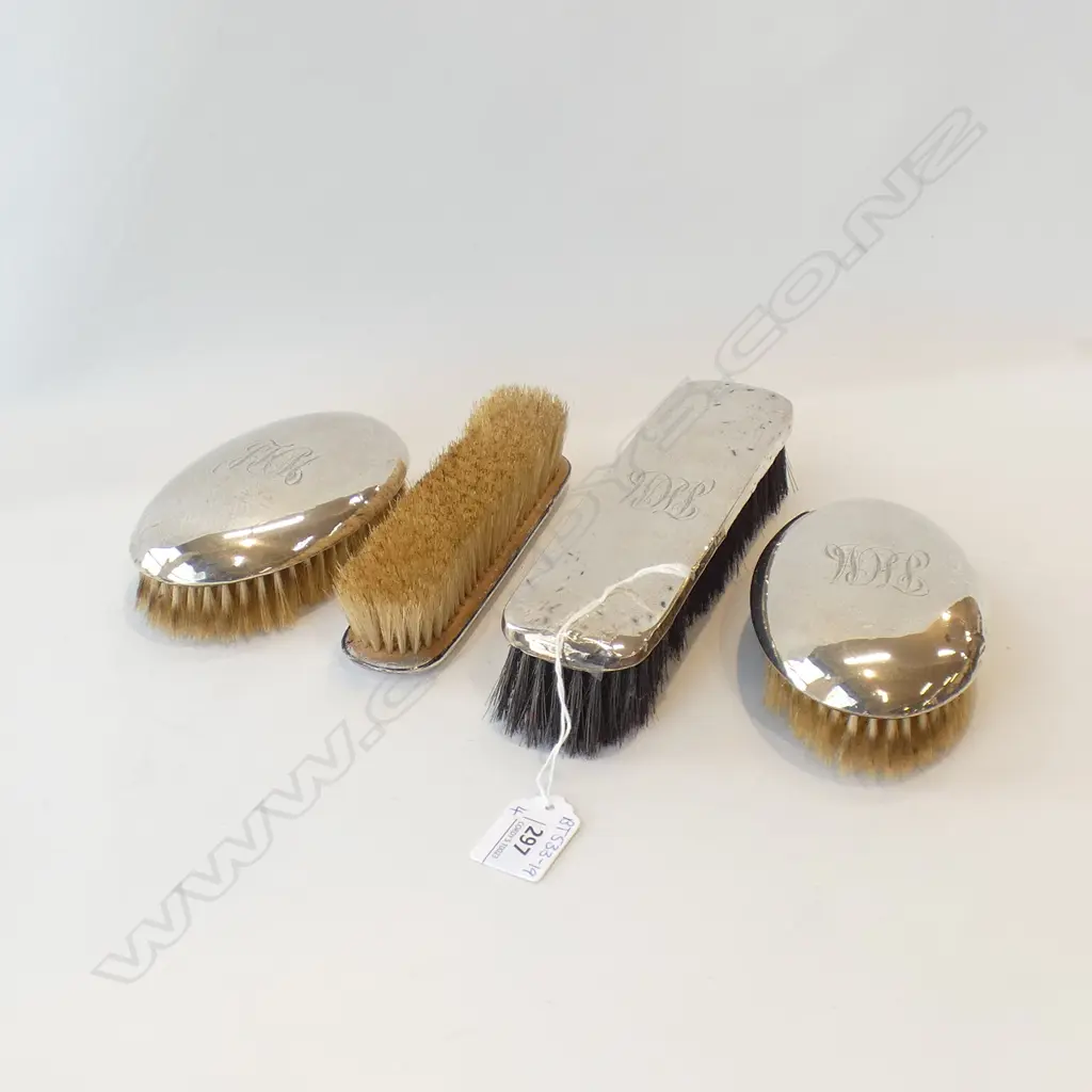 SILVER BRUSH SET (4) Image 1++