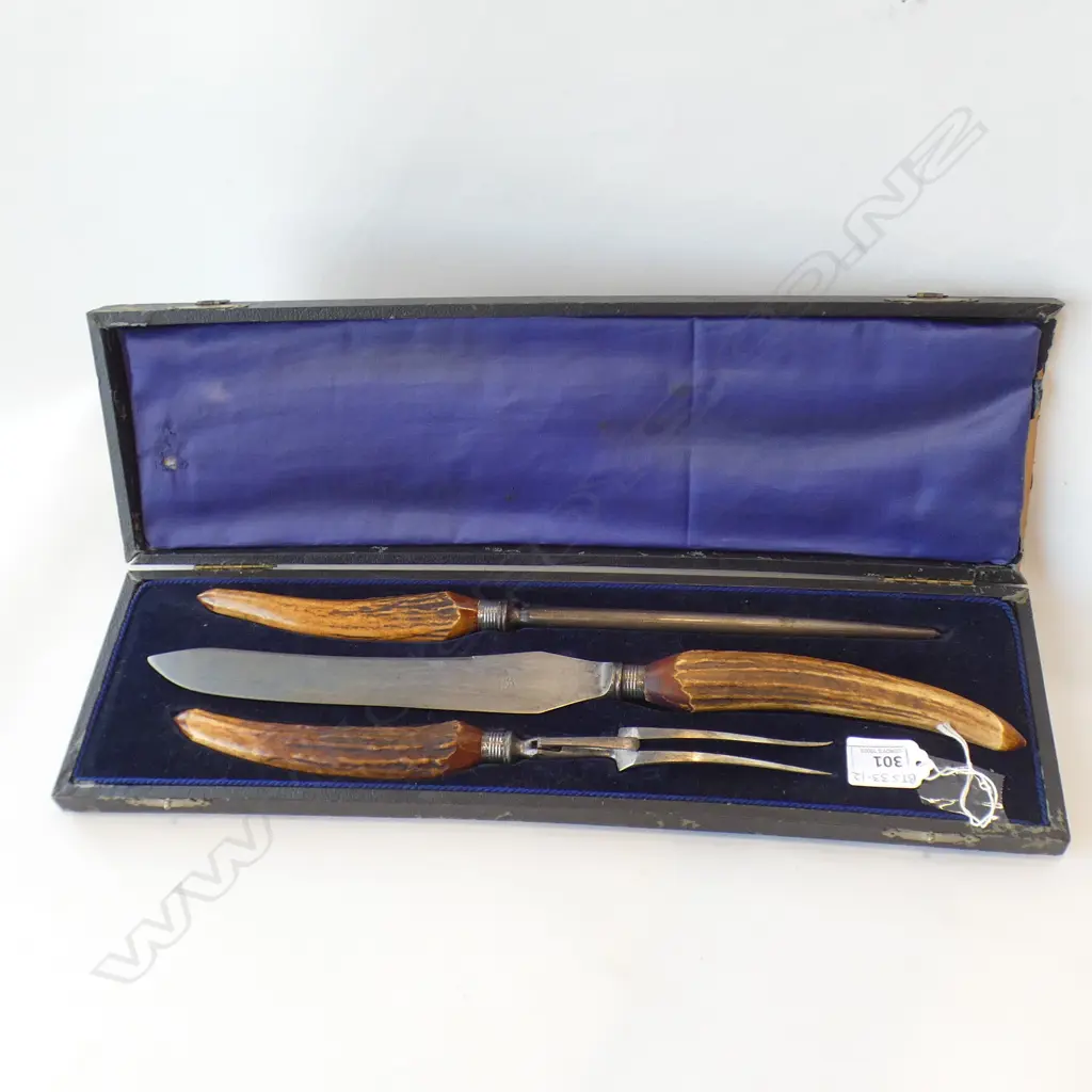 VICTORIAN ANTLER HANDLED CARVING SET - BOXED Image 1++