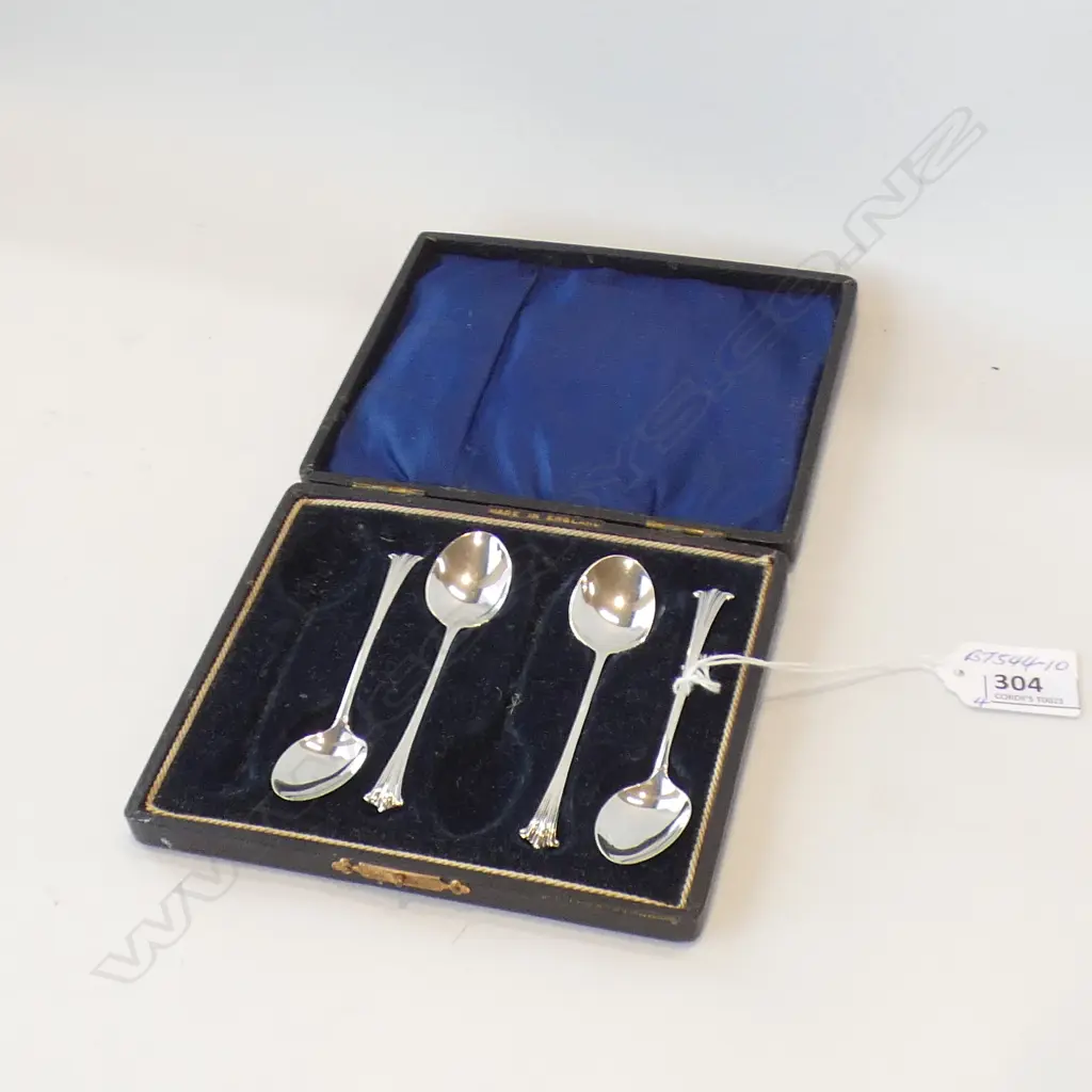 CASED SET 4 SILVER COFFEE SPOONS 2 MISSING Image 1++