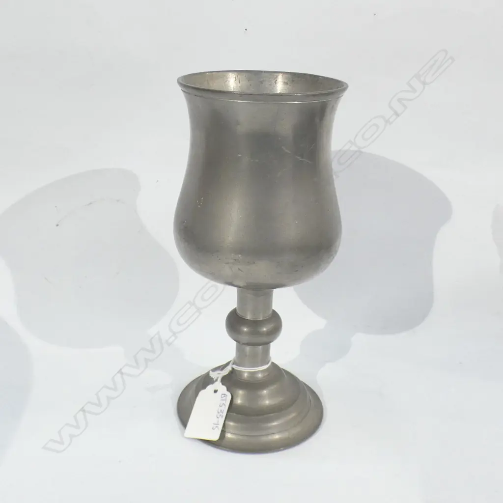 FAUX BONE HANDLED FISH SET AND PEWTER GOBLET Image 1++