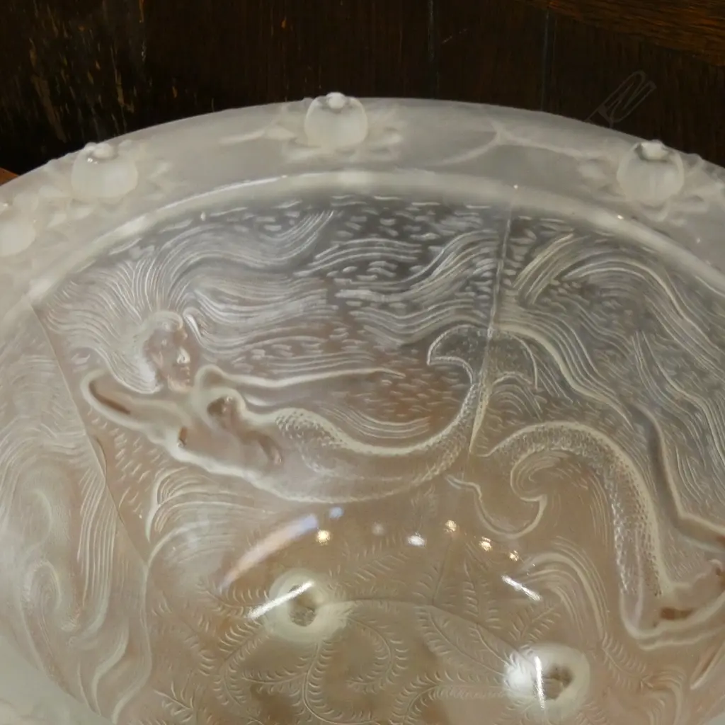 LG OPALESCENT GLASS BOWL EMBOSSED WITH MERMAIDS & WATERLILIES, 315 x 170mm Image 1++