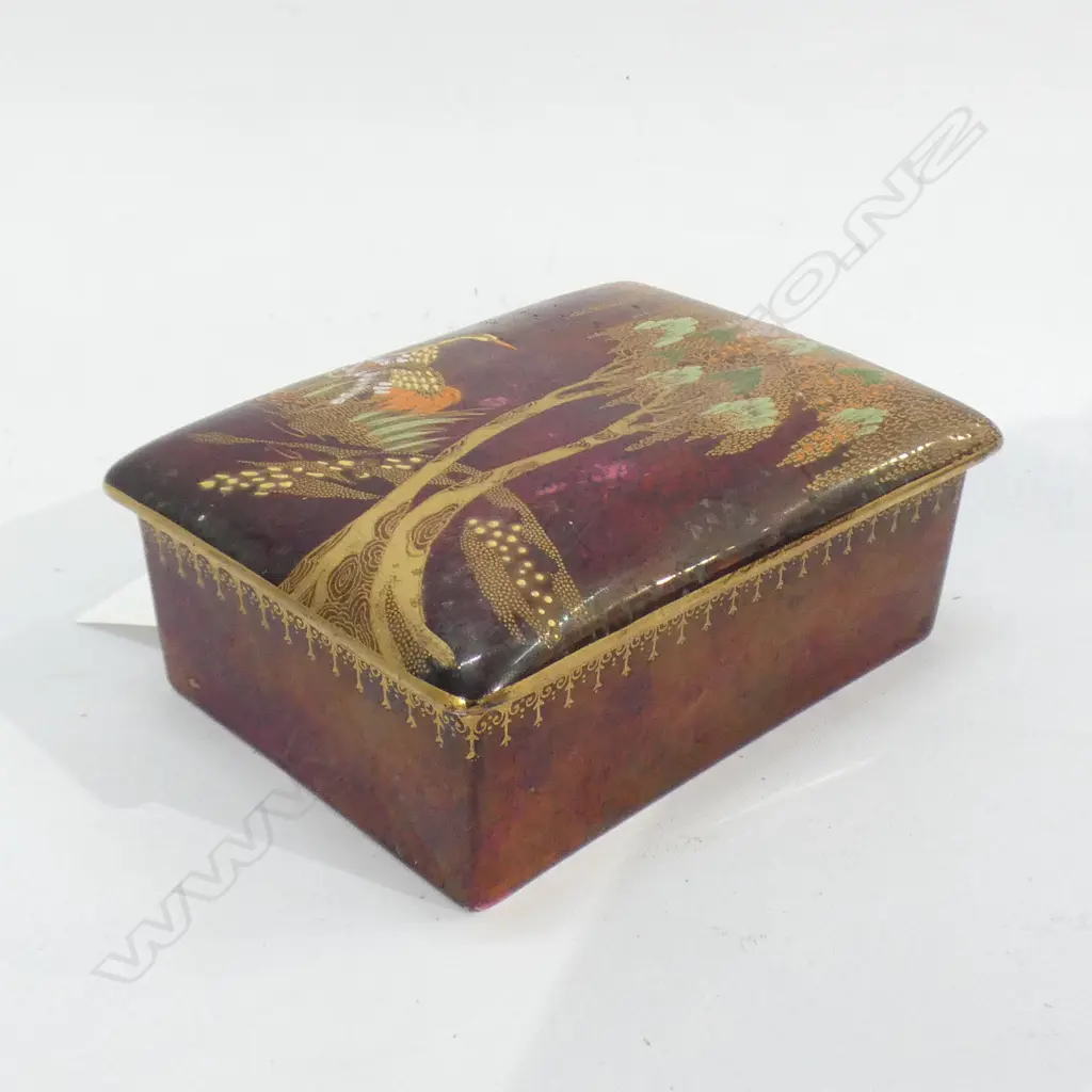 CARLTON WARE ROUGE ROYAL LIDDED BOX - STORK & TREE PATTERN 130 X 100MM Image 1++