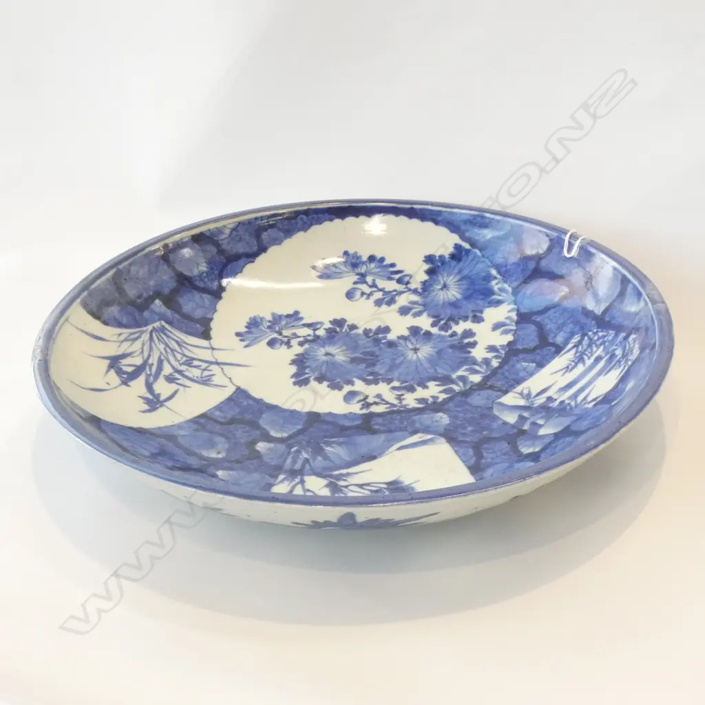 OLD ORIENTAL BLUE & WHITE LGE SHALLOW BOWL PANELLED FLORAL & BAMBOO SCENE Dia.375mm Image 1++