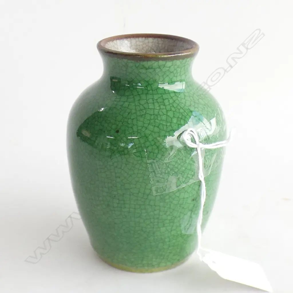 CHINESE GREEN CRACKLE GLAZE VASE H.115mm Image 1++