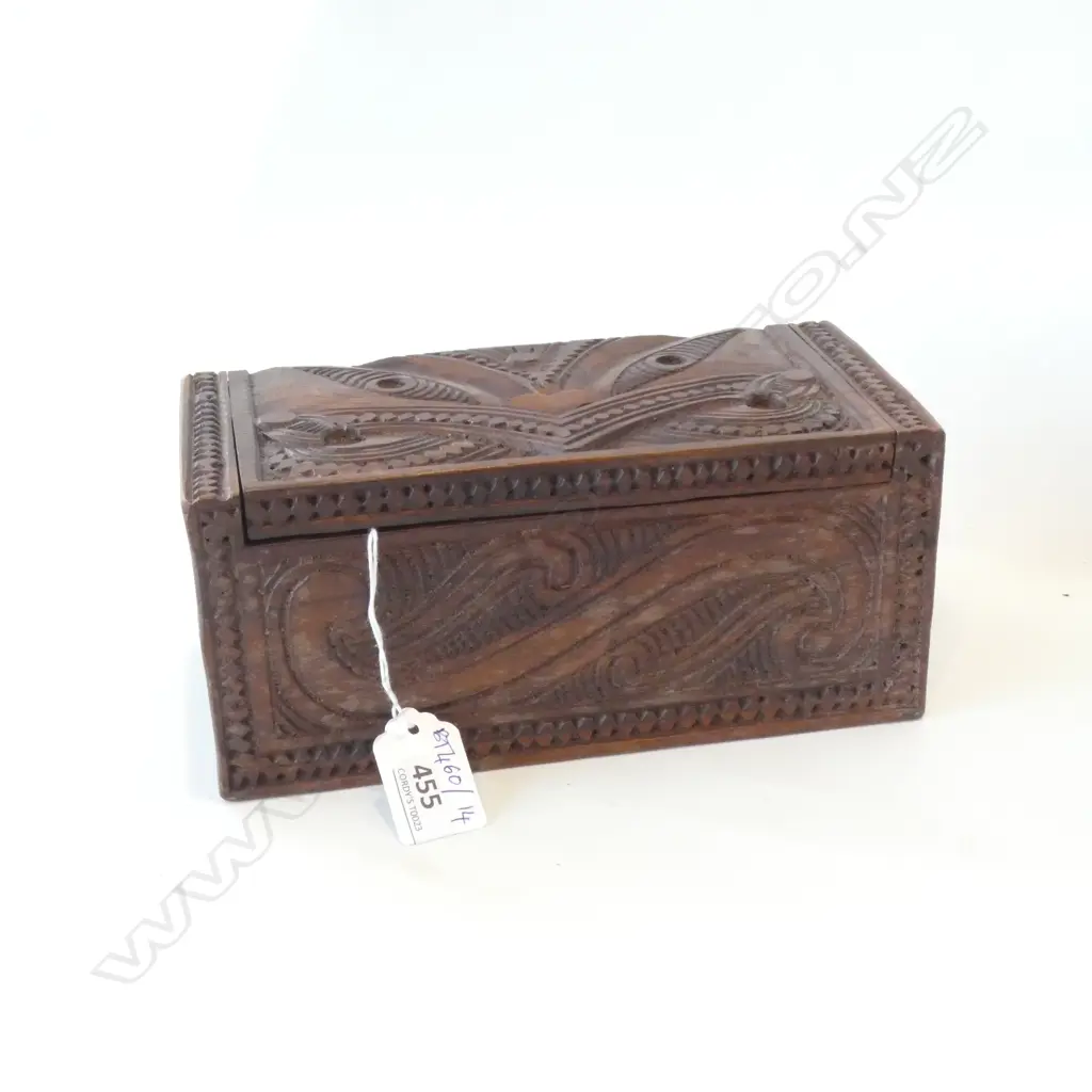 CARVED WOODEN MAORI BOX W.200mm Image 1++