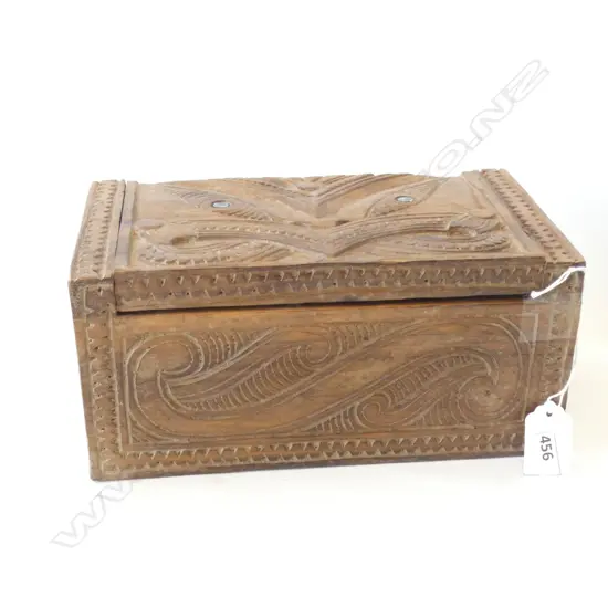 CARVED WOODEN MAORI BOX L.235mm
