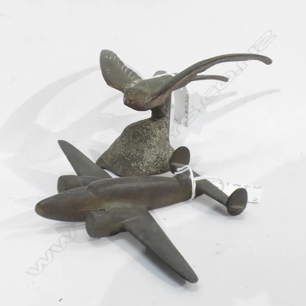 2 VINTAGE CAST IRON BRONZED SCULPTURES; SWALLOW (H90MM) & WAR PLANE (L120MM) Image 1++