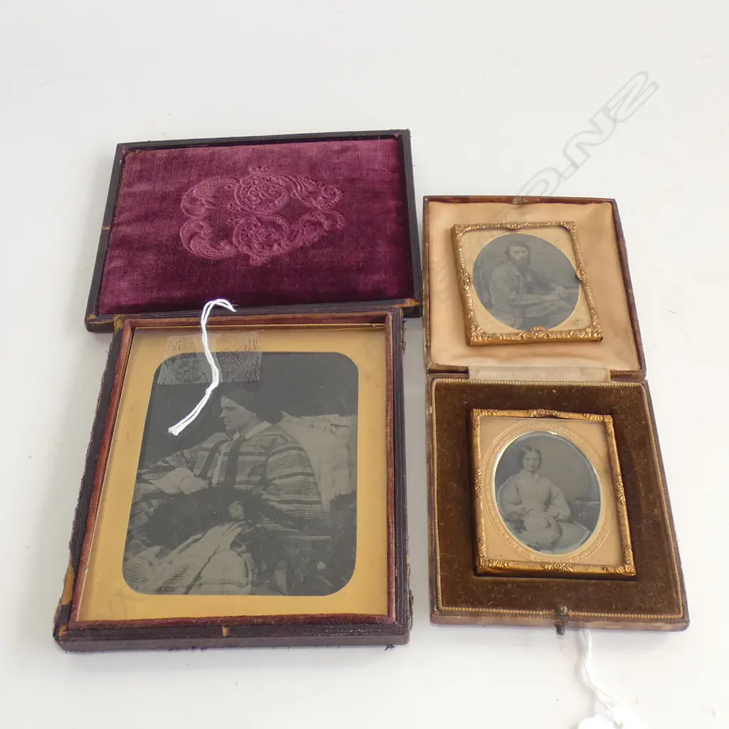 3 DAGUERREOTYPES; SEATED LADY 100x75mm + 2 SMALLER Image 1++