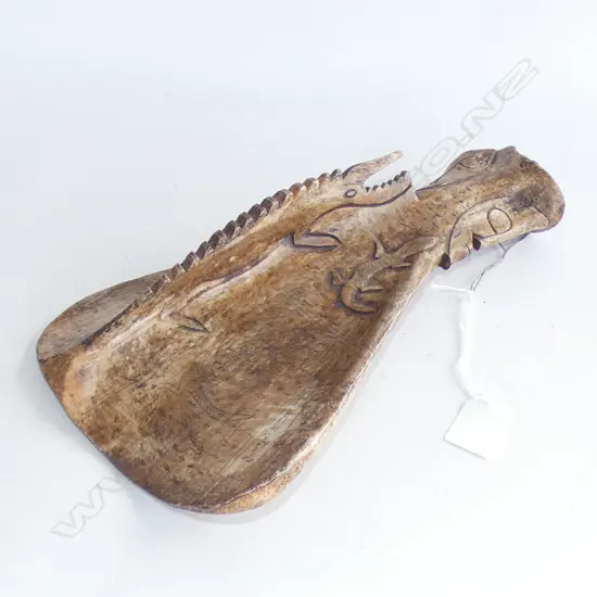 PACIFIC ISLAND BONE CARVING PNG? L.310mm