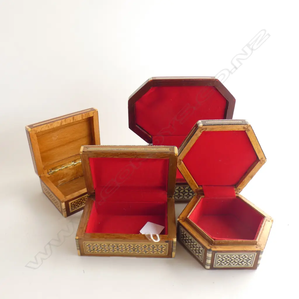 4 PERSIAN STYLE SHELL & MOP LIDDED BOXES - LARGEST L 180MM Image 1++