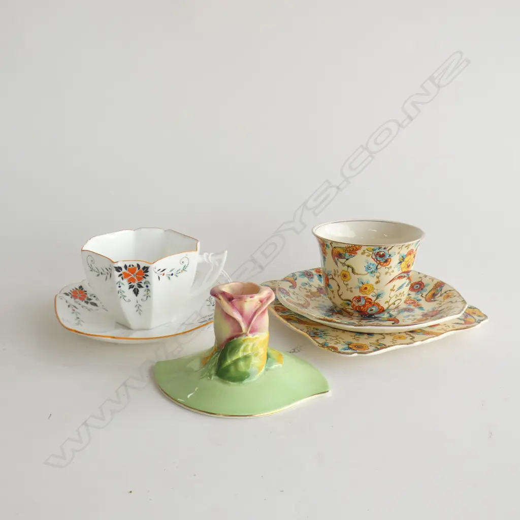 1 SHELLEY TRIO + ONE AND CANDLESTICK Image 1++