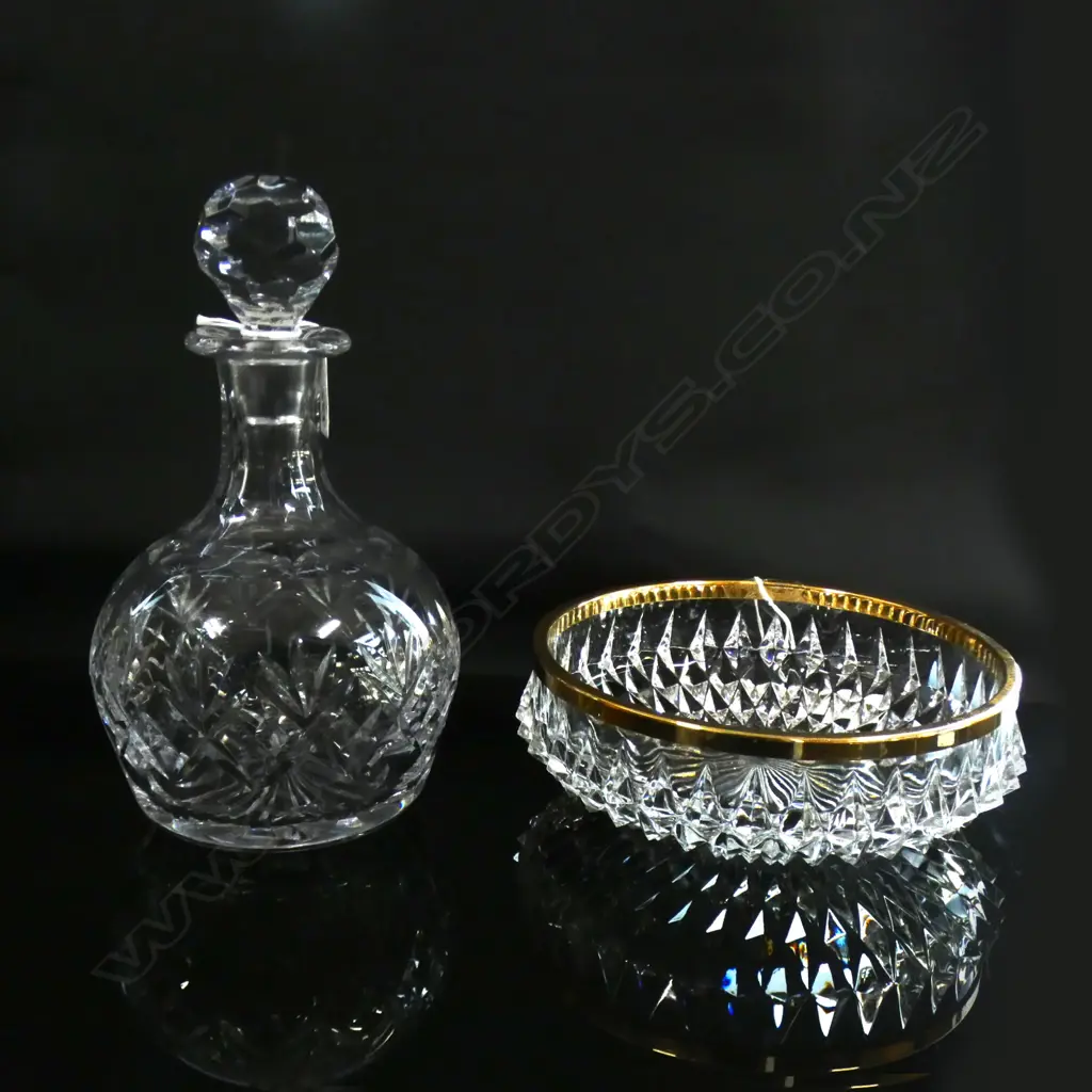 CUT GLASS DECANTER (H 245MM) + CUT GLASS BOWL W GOLD RIM (DIA 185MM) Image 1++