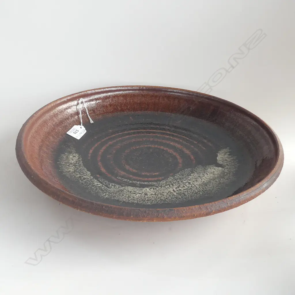 LARGE STUDIO POTTERY CHARGER 400mm dia... Image 1++