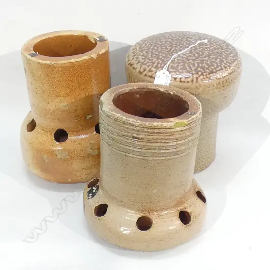 3 COLONIAL NZ SALT GLAZED MUSHROOM VENTS CRUM?