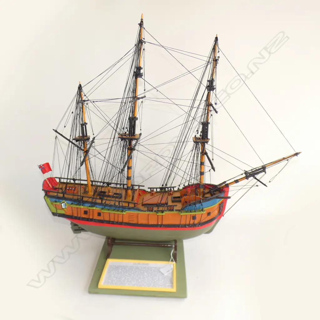 MODEL SAILING SHIP - HM BARK ENDEAVOUR L 700MM Image 1++
