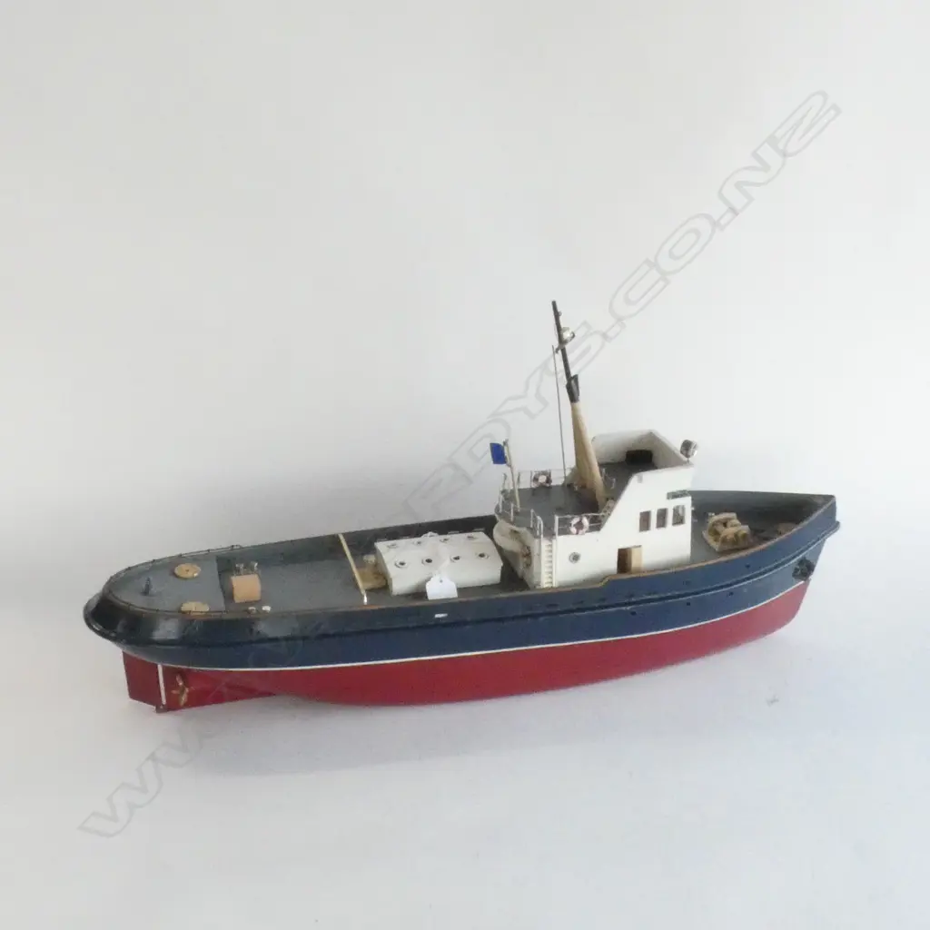 MODEL TUG BOAT TWIN ELECTRIC MOTOR 'MT MAUNGANUI' L.640mm Image 1++