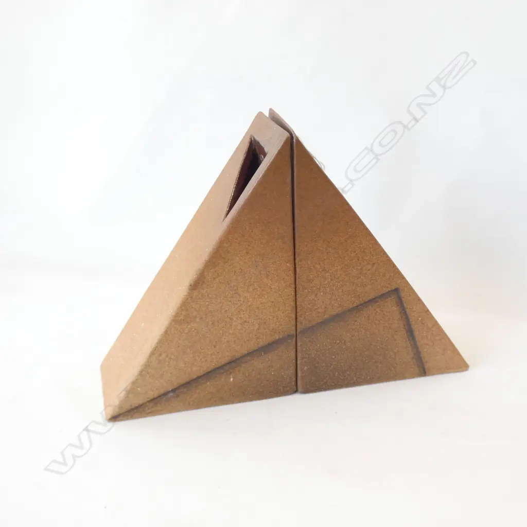 IAN WEBSTER 2 PCE STUDIO POTTERY ANGULAR VASES H.180mm Image 1++
