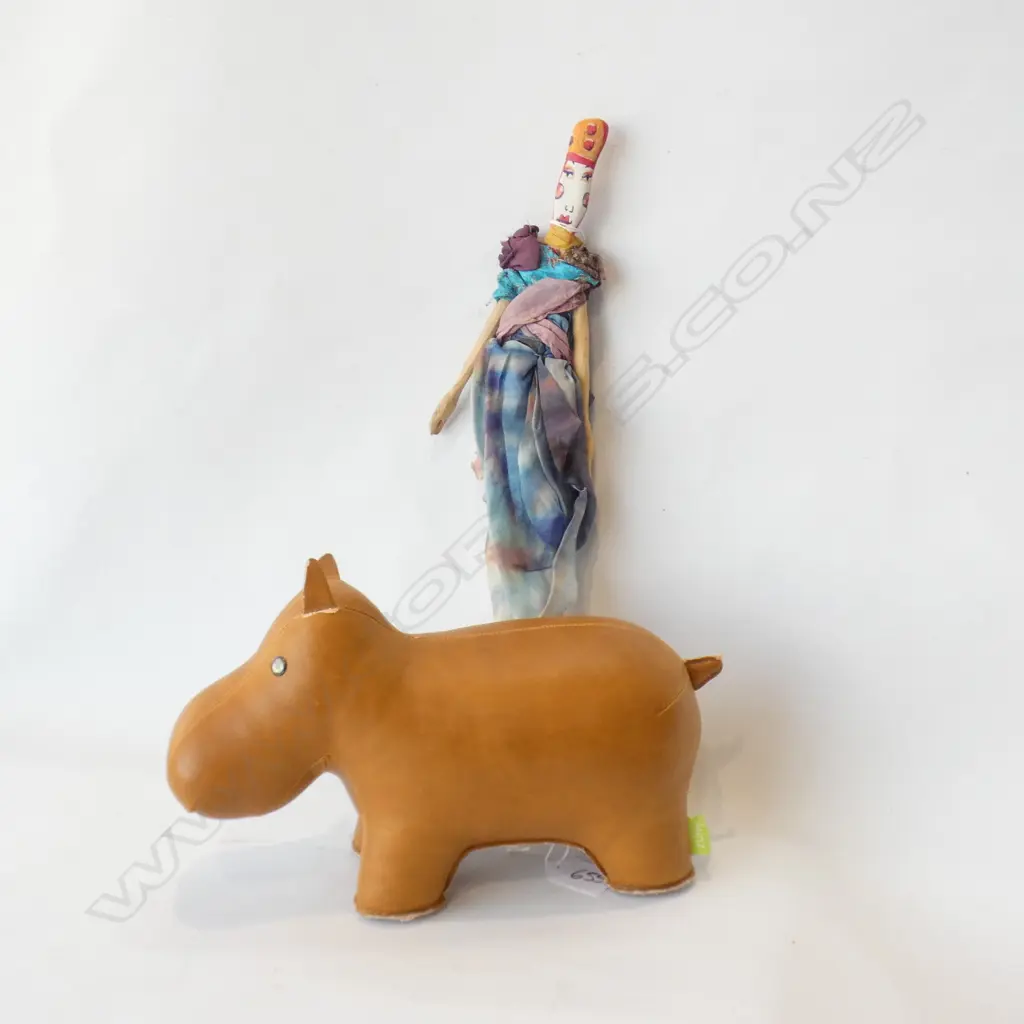 LEATHER HIPPO - L 270MM & NELSON DRIFT WOOD & SILK DOLL H 380MM Image 1++