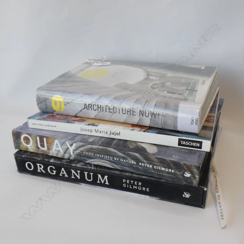 4 COFFEE TABLE BOOKS; ARCHITECTURE / COOKING Image 1++