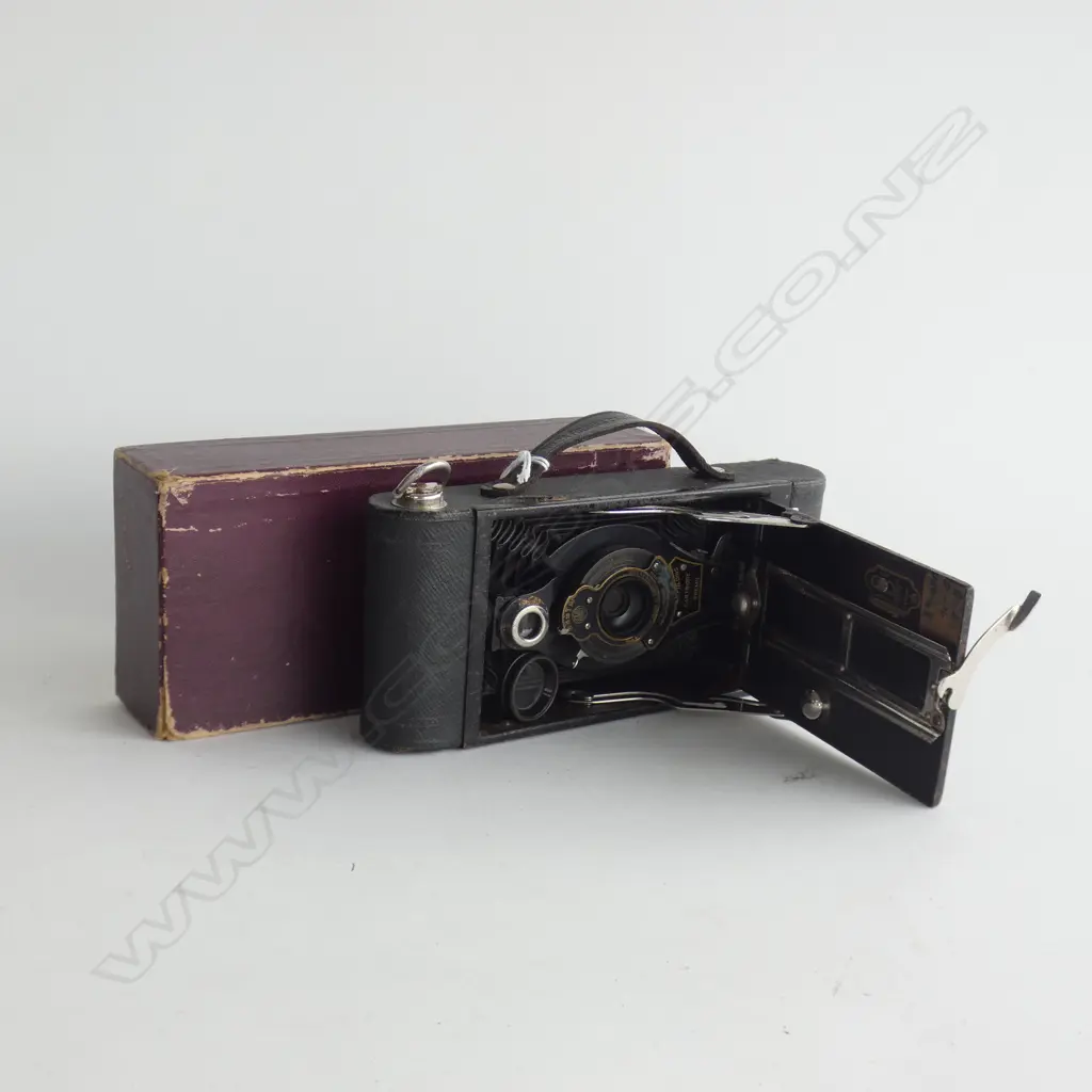 VINTAGE EASTMAN KODAK 2A FOLDING CARTRIDGE PREMO CAMERA - IN ORIGINAL BOX WITH INSTUCTIONS  Image 1++