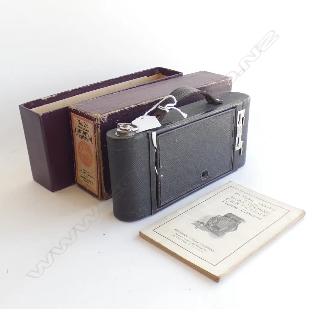 VINTAGE EASTMAN KODAK 2A FOLDING CARTRIDGE PREMO CAMERA - IN ORIGINAL BOX WITH INSTUCTIONS  Image 1++