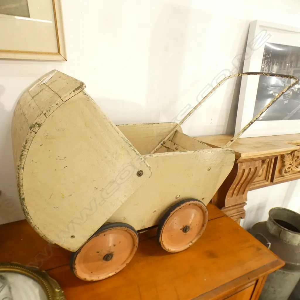 VINTAGE PAINTED WOODEN PRAM Image 1++