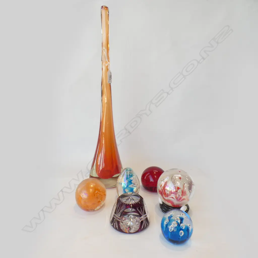ART GLASS VASE + VARIOUS PAPERWEIGHTS  Image 1++