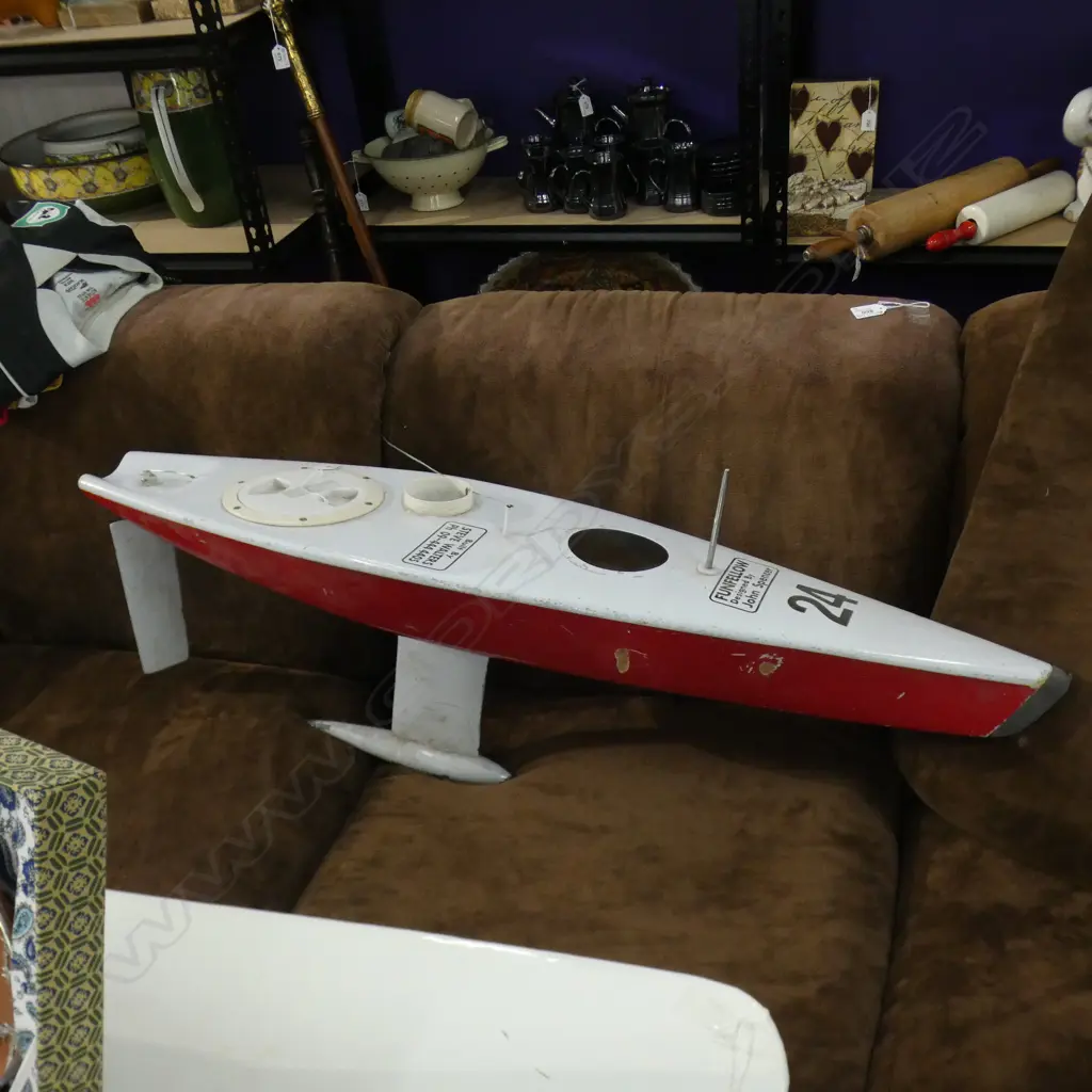 'FUNFELLOW' YACHT MODEL L.1050mm Image 1++