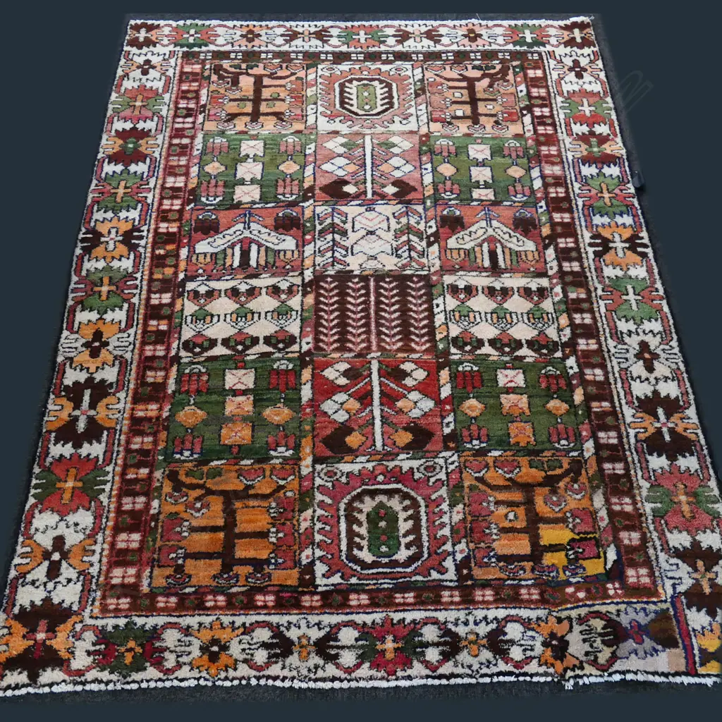 BAKHTIARI HAND KNOTTED RUG 1950 x 1460mm Image 1++