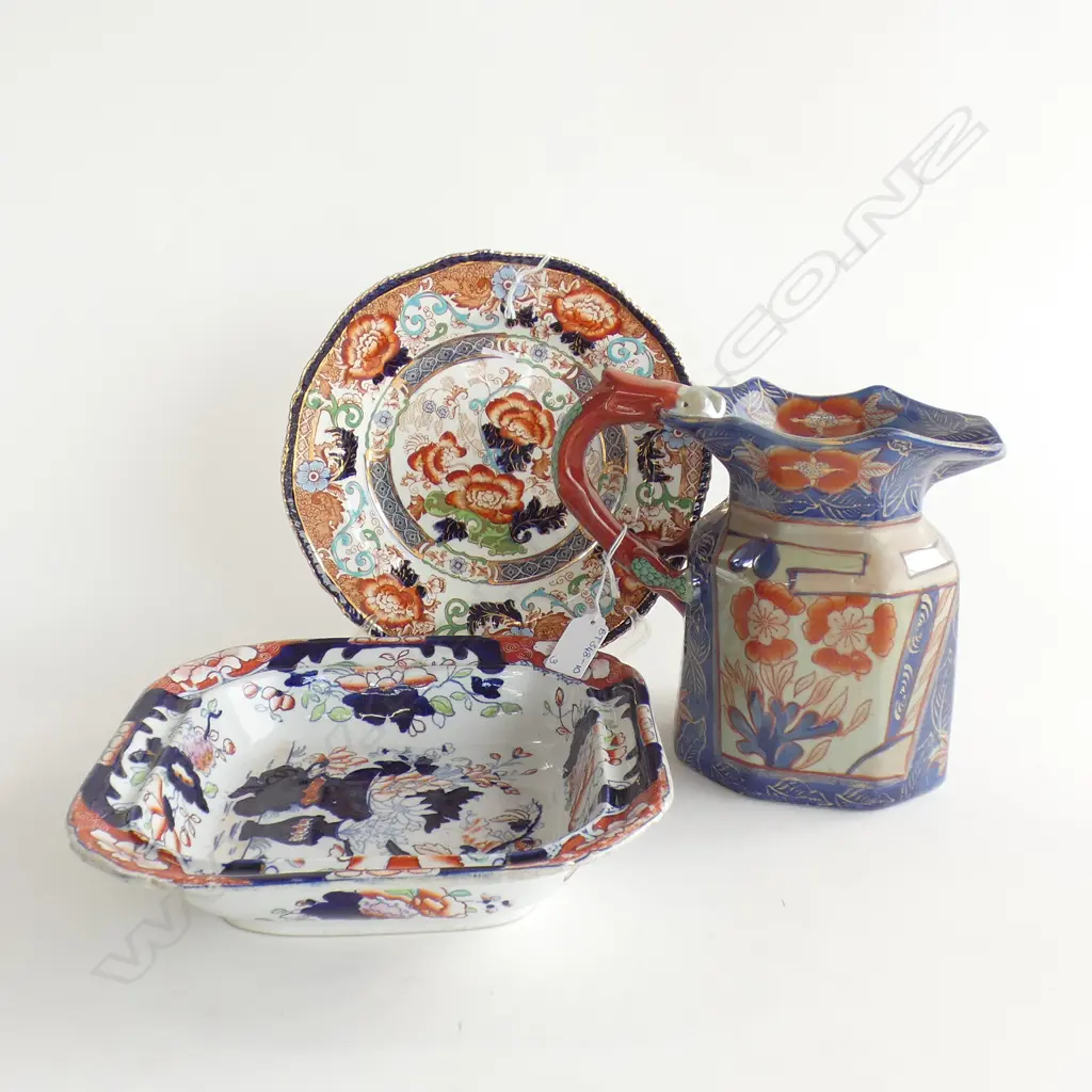 OLD IMARI PLATE (DIA  125MM) TONQUIN IMARI SQ DISH (235MM) & FAUX VICTORIAN IRONSTONE JUG (H 185MM) Image 1++