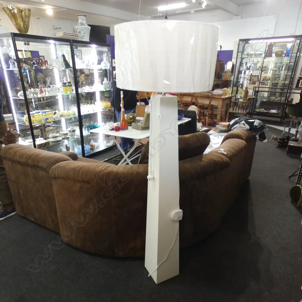 MODERN STANDARD LAMP Image 1++