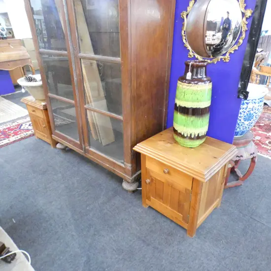 PR BEDSIDE CABINETS