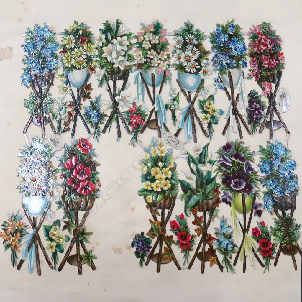 LARGE ALBUM OF VICTORIAN CHILDRENS STICKERS..... Image 1++
