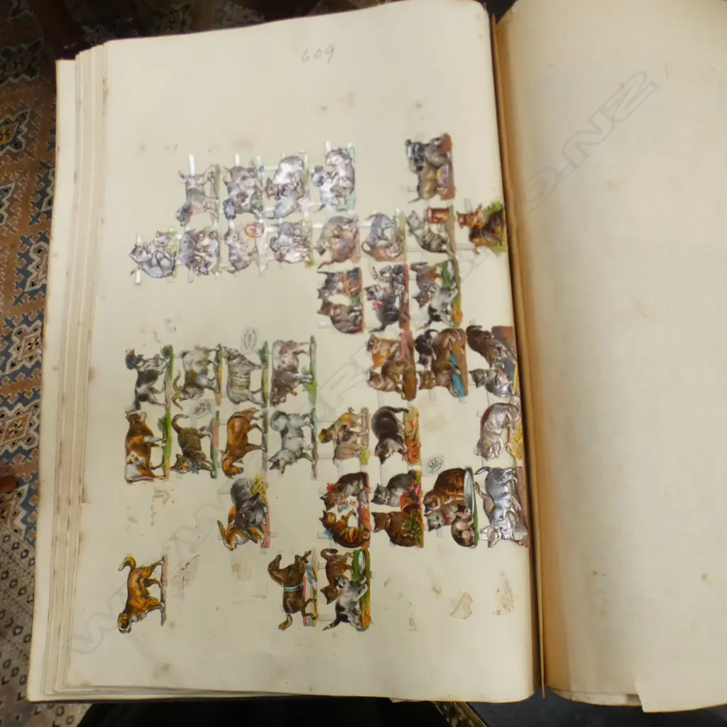LARGE ALBUM OF VICTORIAN CHILDRENS STICKERS..... Image 1++