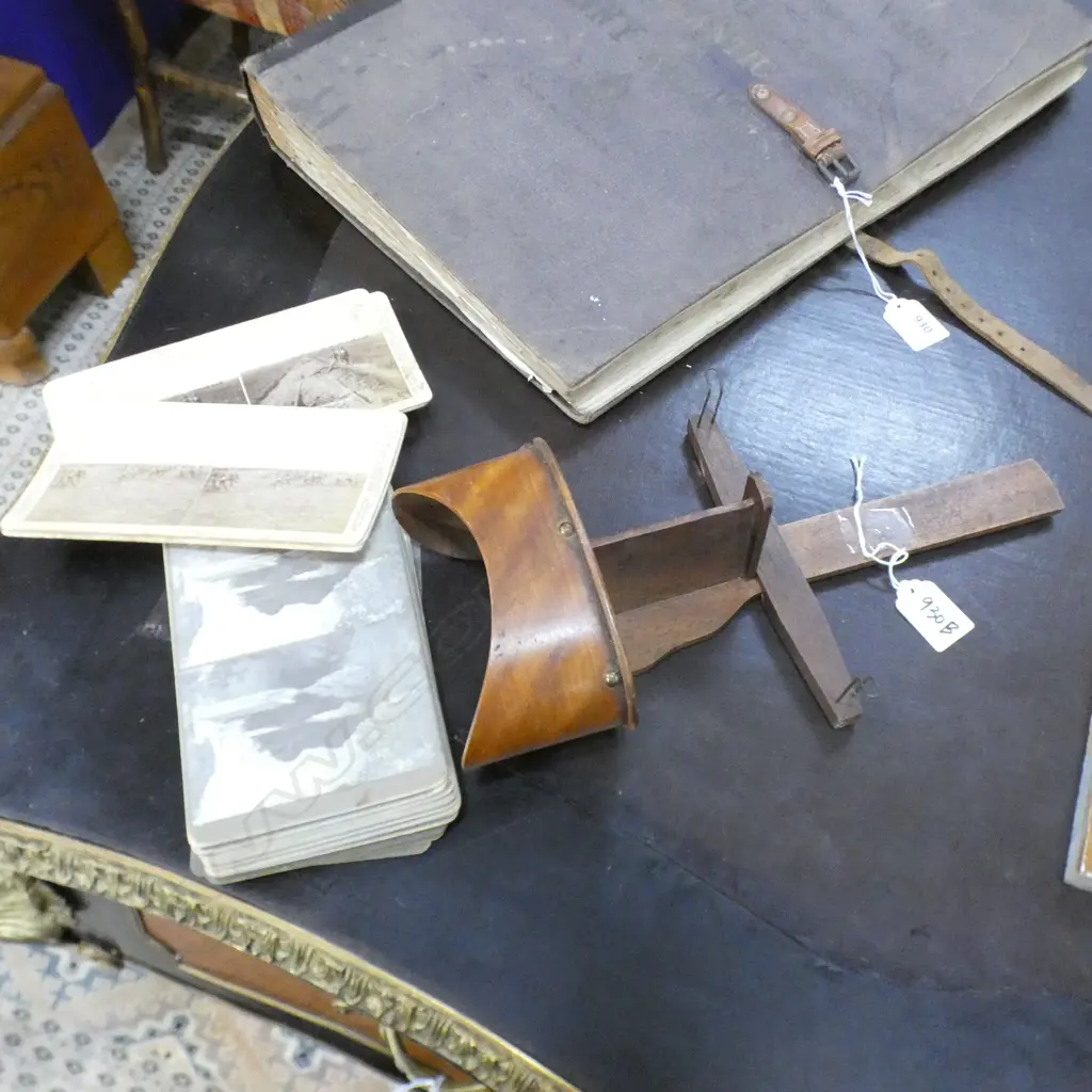 STEREOSCOPIC VIEWER w CARDS incl BOER WAR Image 1++