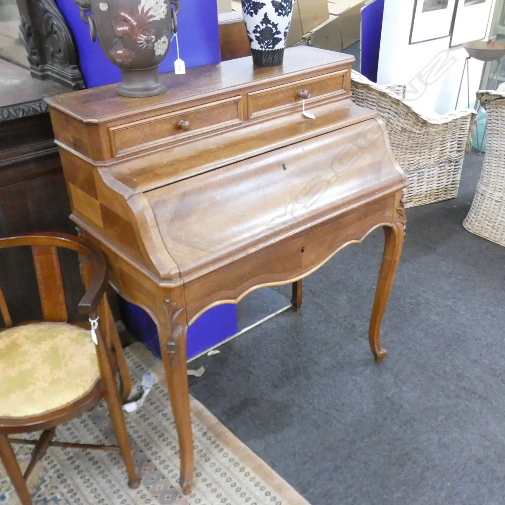 FRENCH CABRIOLE LEG WRITING DESK Image 1++