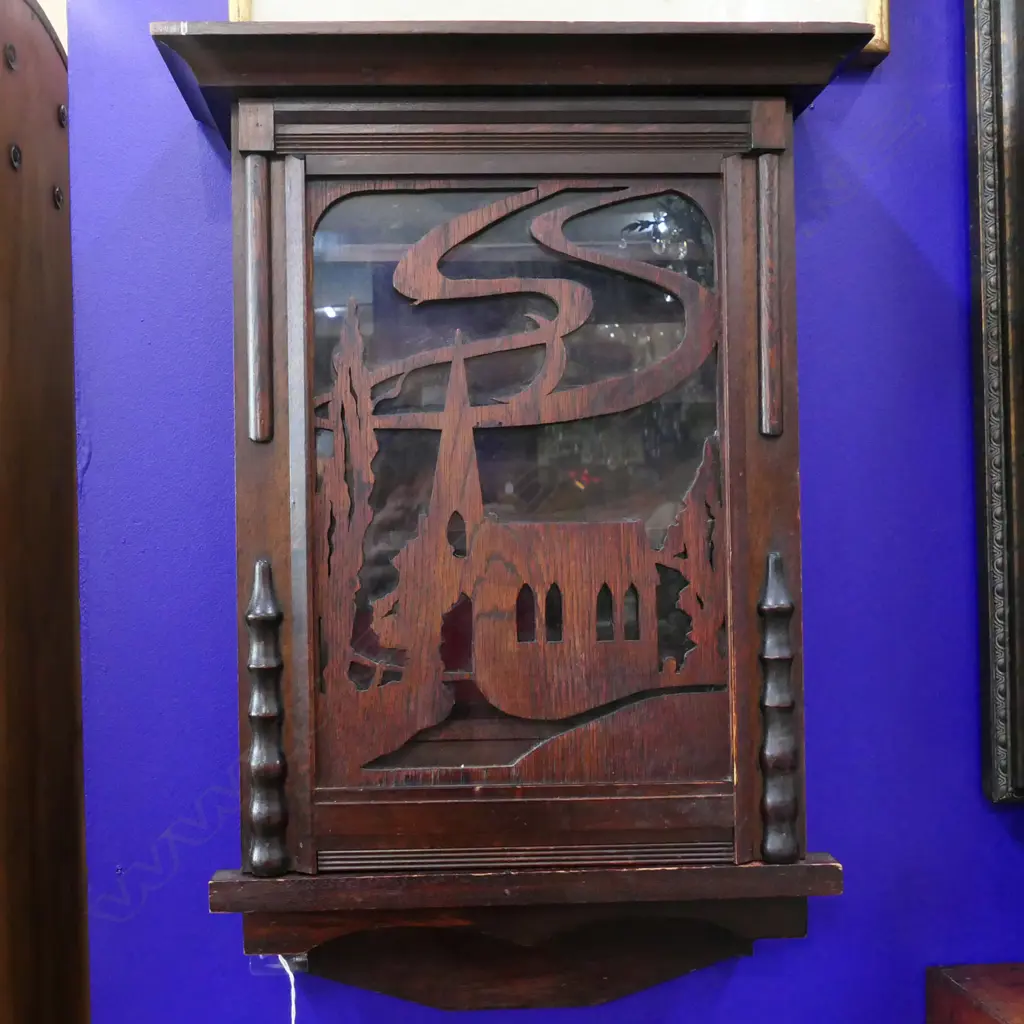 SM OAK CABINET W GLASS & OAK CARVED DOOR  H660 x W 395MM  Image 1++
