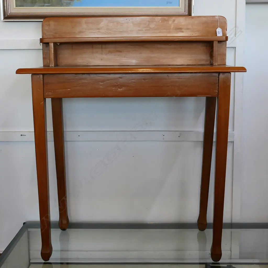 RIMU SIDE TABLE UPSTAND SHORT SHELF BACK Image 1++